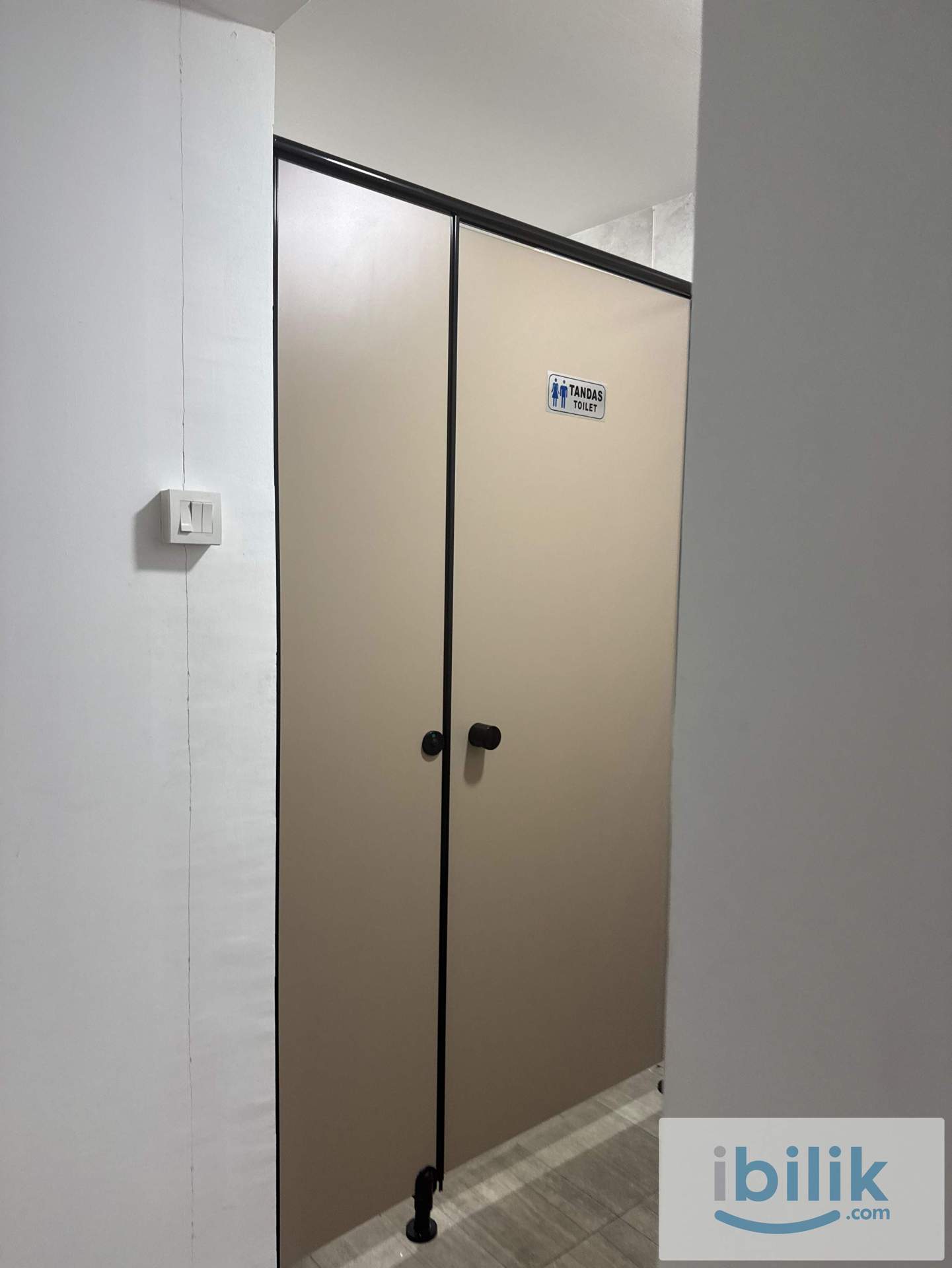 Furnished Office for Rent in Cyberjaya – Kenwingston Business Centre - Image 7
