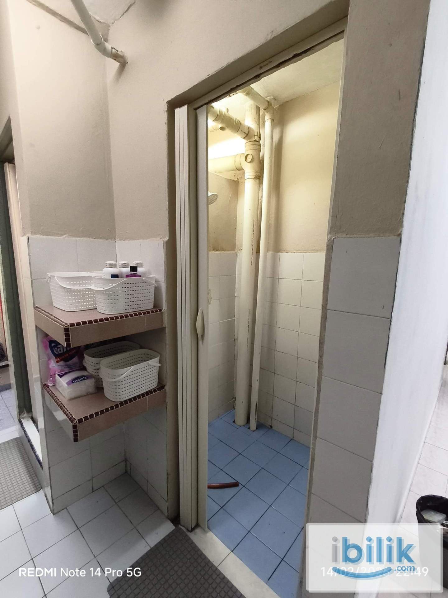 Middle Room Sharing 2 Person - Image 8