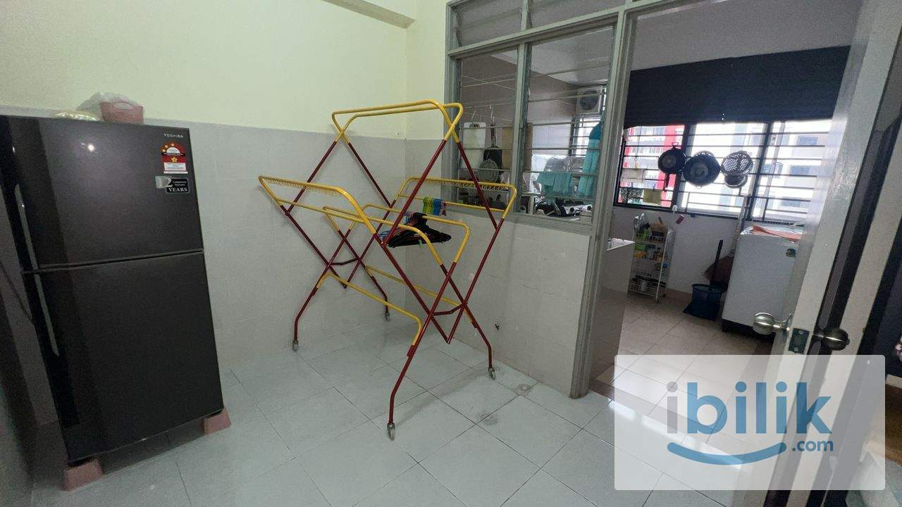 Small Room - Image 4