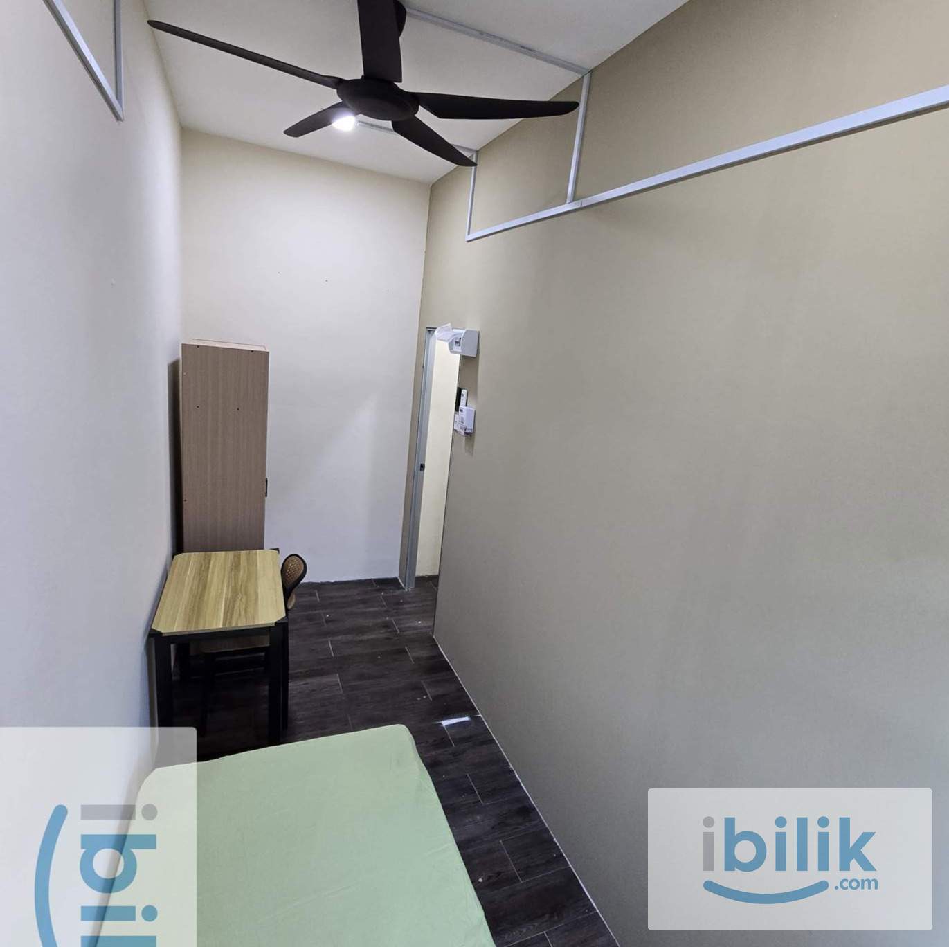 Single Aircond Room 3 min walk LRT  - Image 1
