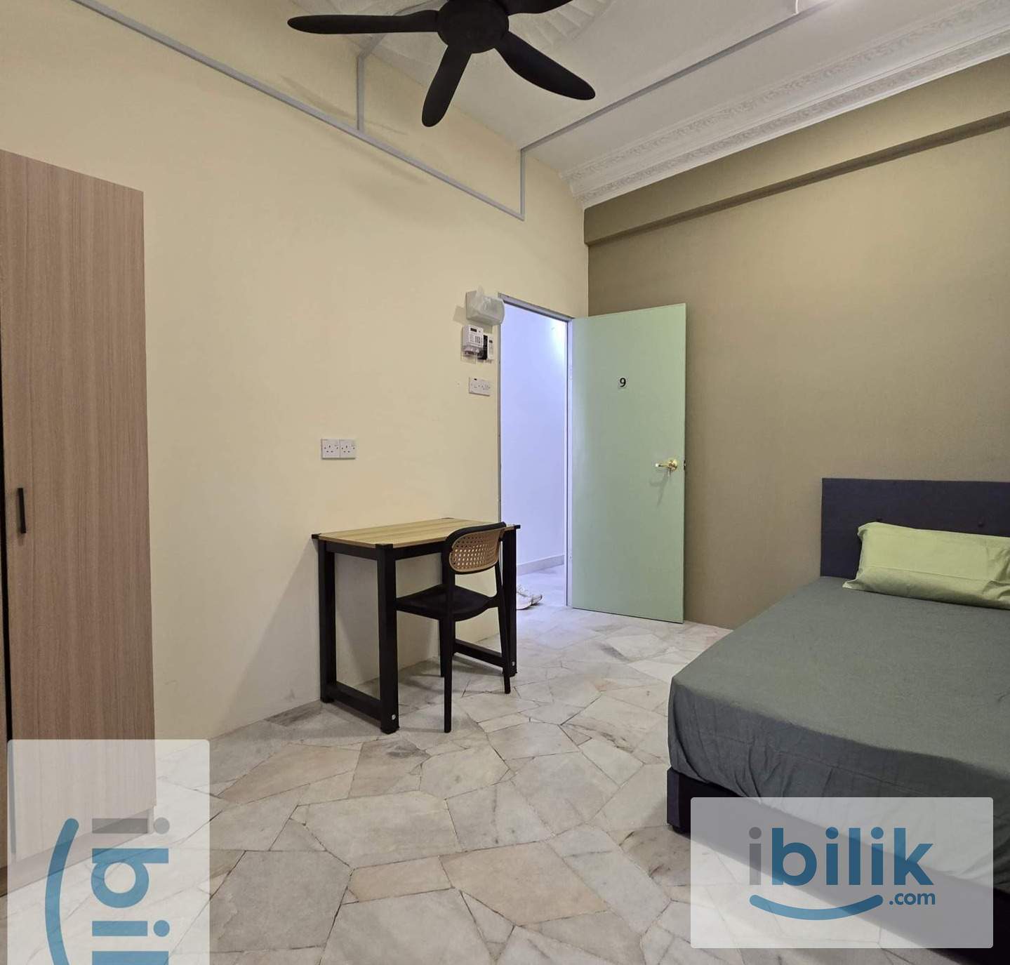 Single Aircond Room 3 min Walk LRT - Image 1