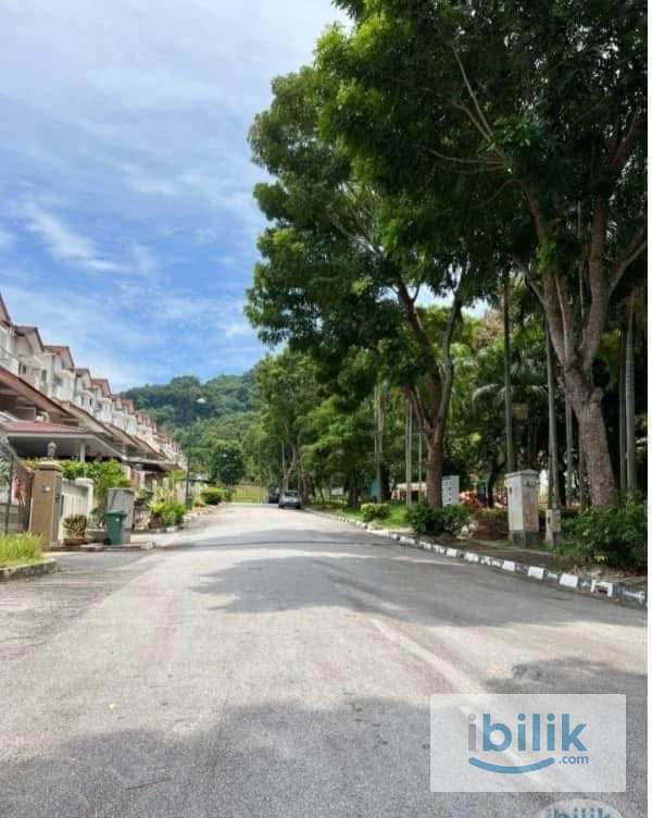 Master Room with Balcony For Rent @ Bayan Lepas - Image 5