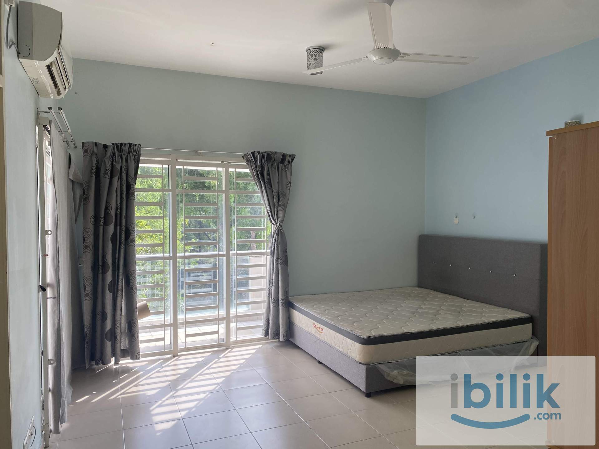 Fully Furnished Master Room with Balcony for Rent @ Bayan Lepas - Image 1