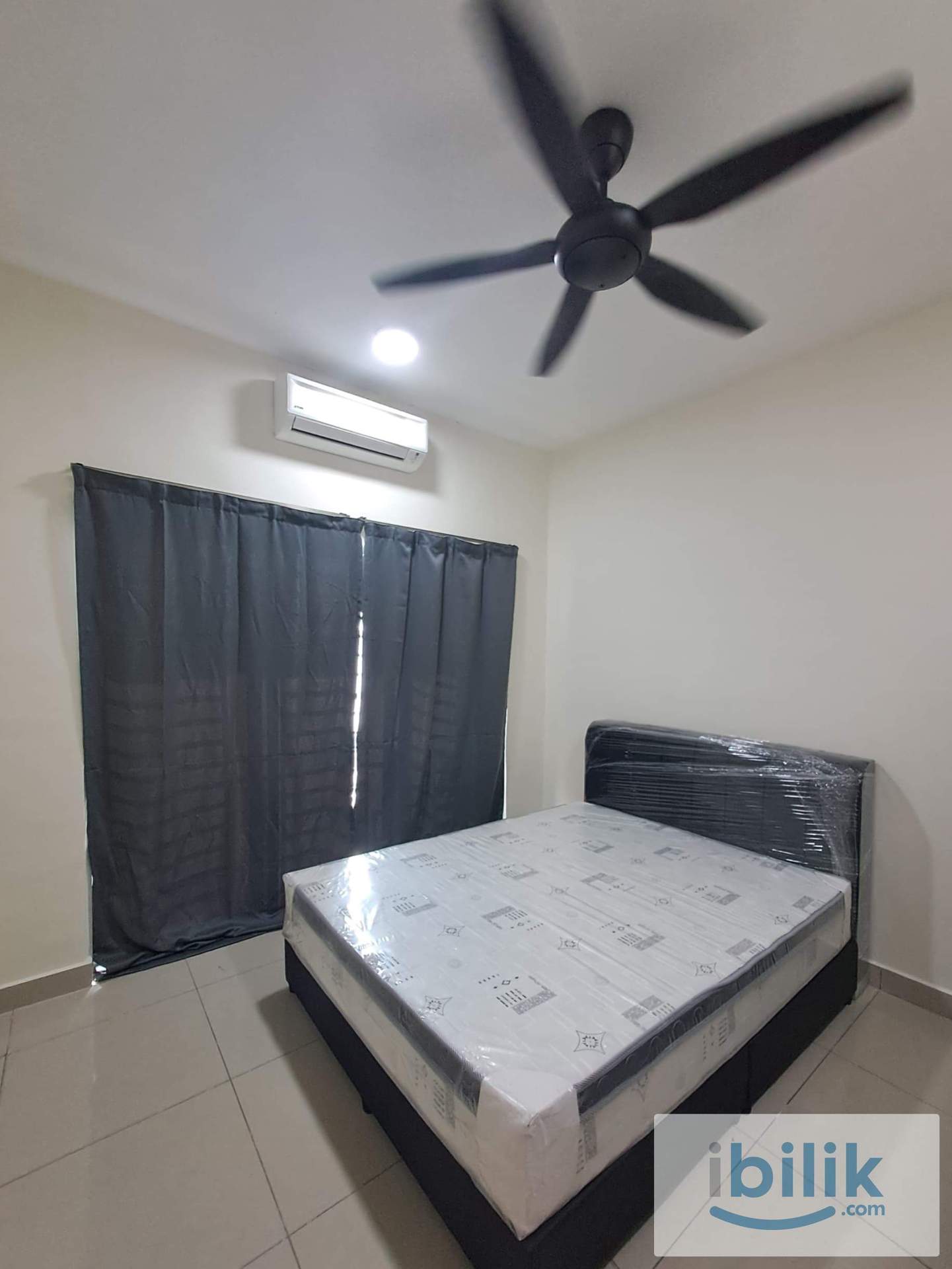 Balcony Room (Female) oug Parklane - Image 2
