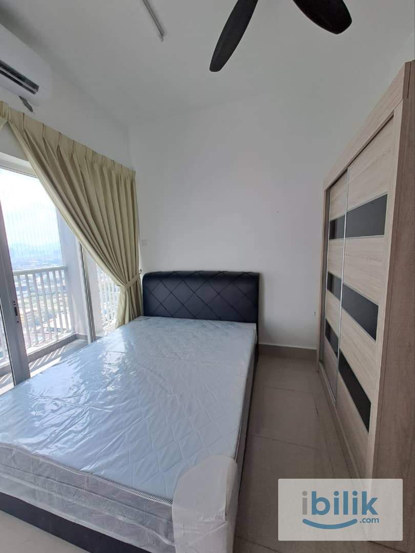 Female Unit {Balcony Room} - Image 4