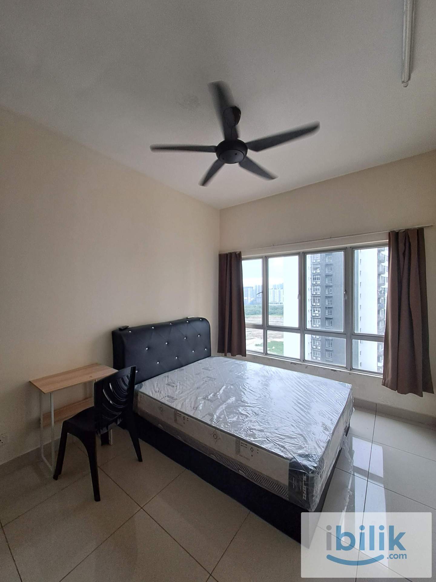 Master Bedroom Mixed Free wifi oug Parklane - Image 7