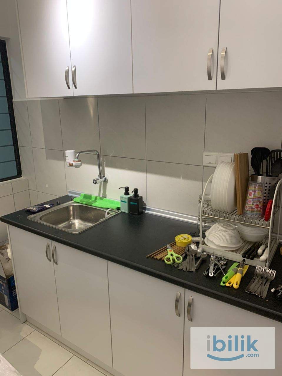 Window air cond Middle Room at Astetica Residences, Seri Kembangan, walking distance to KTM & the Mines Mall  - Image 2