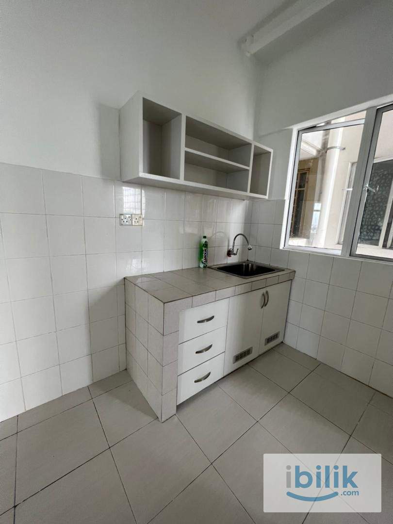 South city Academia , Block A, Condo 3 rooms, walking distance to MRT serdang raya, shuttle bus to UPM and APU - Image 5