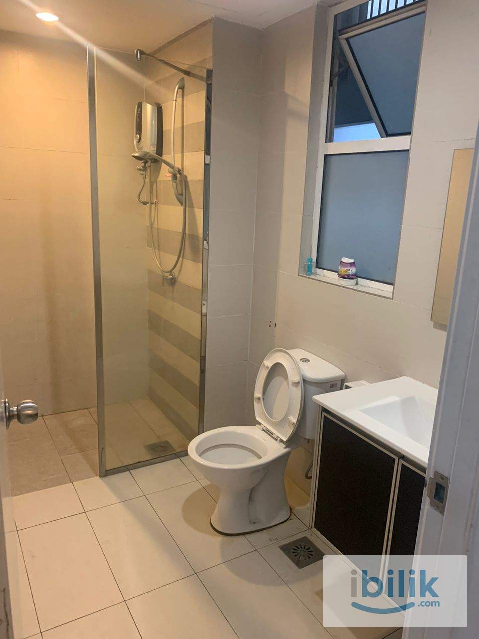Big Twin Room at Menara U, Shah Alam,3 min WALKING DISTANCE TO MSU & AEON SHAH ALAM - Image 4