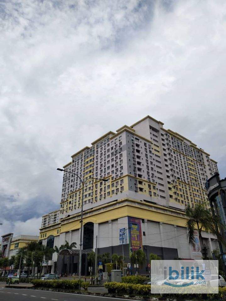 Window Single Room at South City Plaza, Seri Kembangan,Free shuttle bus to UPM &APU, Walking distance to MRT serdang - Image 4