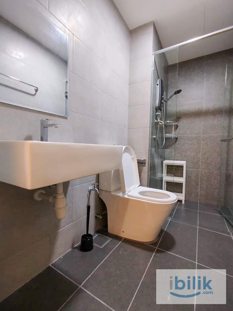 Female Room For Rent @Near MRT  - Image 5