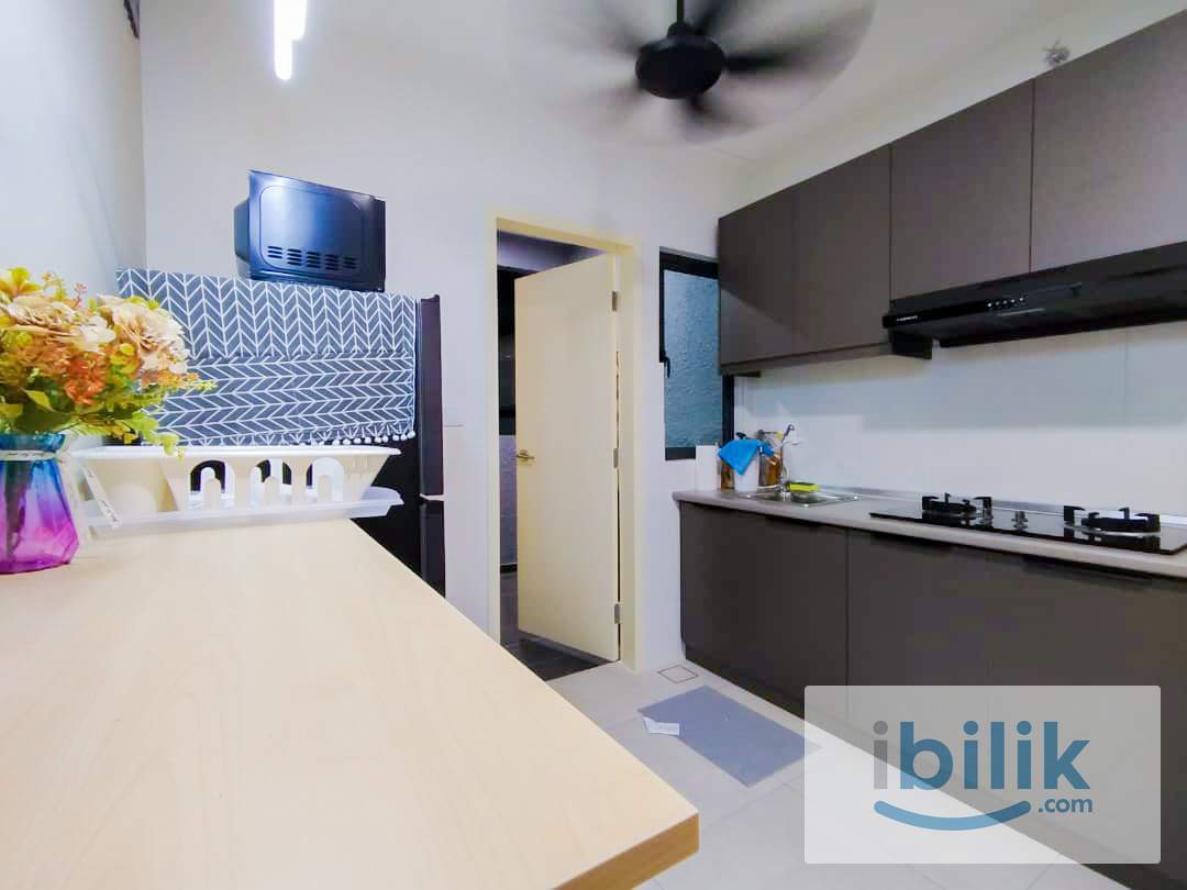 Female Room For Rent @Near MRT  - Image 8