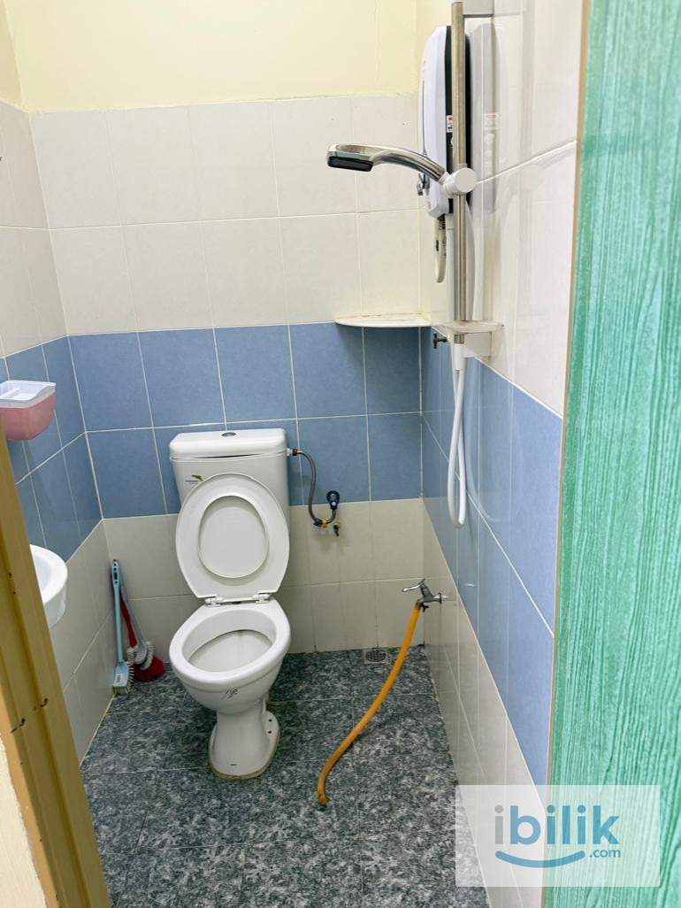 Master Room to Rent - Image 3
