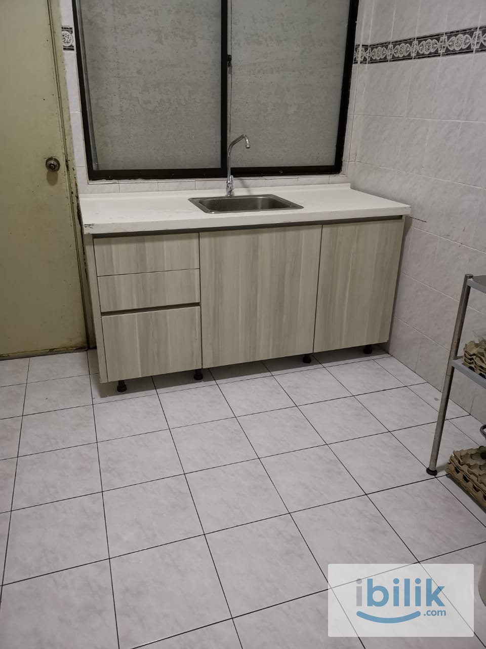 Single Room For Rent At Taman Mount Austin - Image 2
