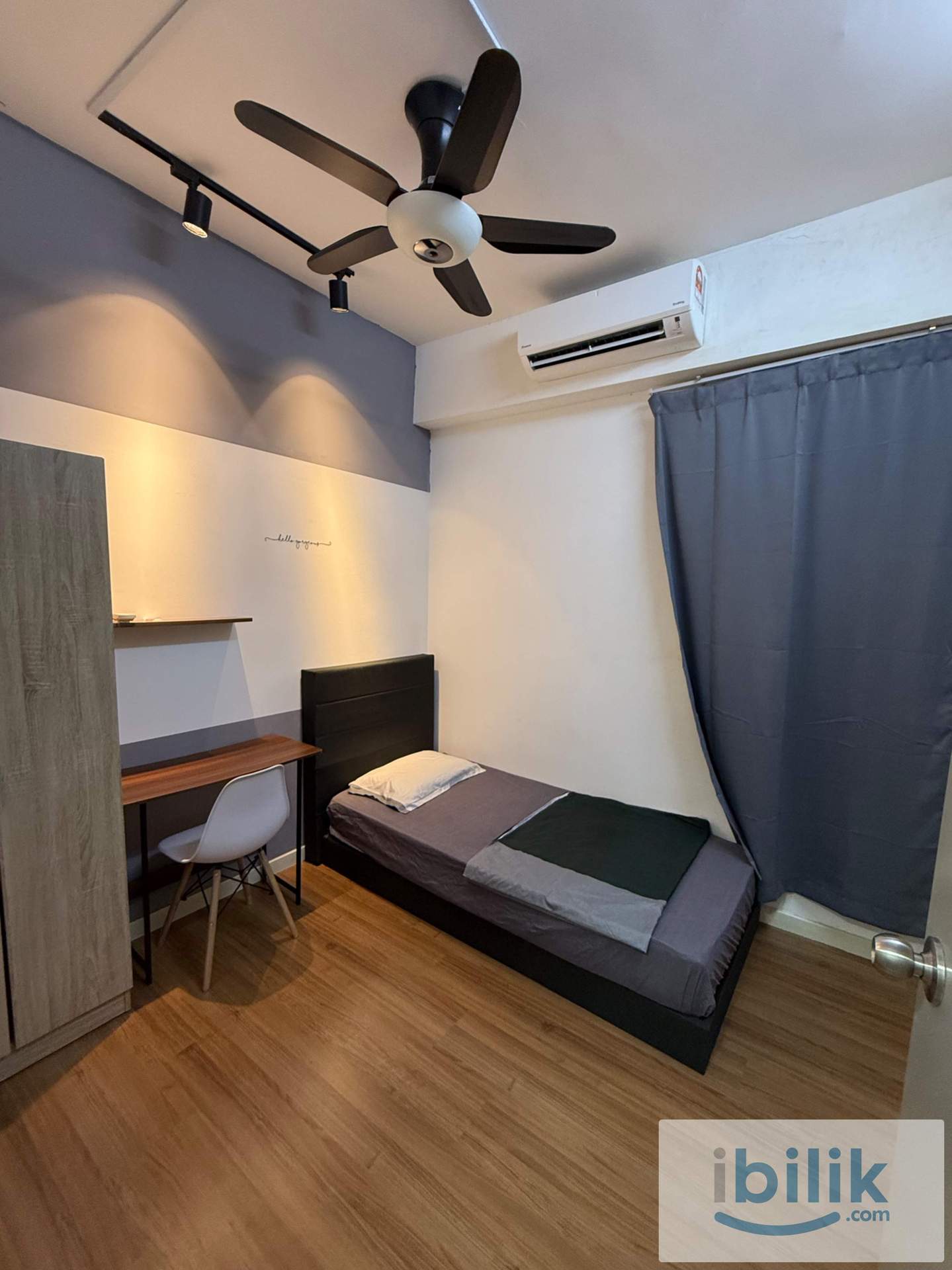 Middle Room  - Image 1
