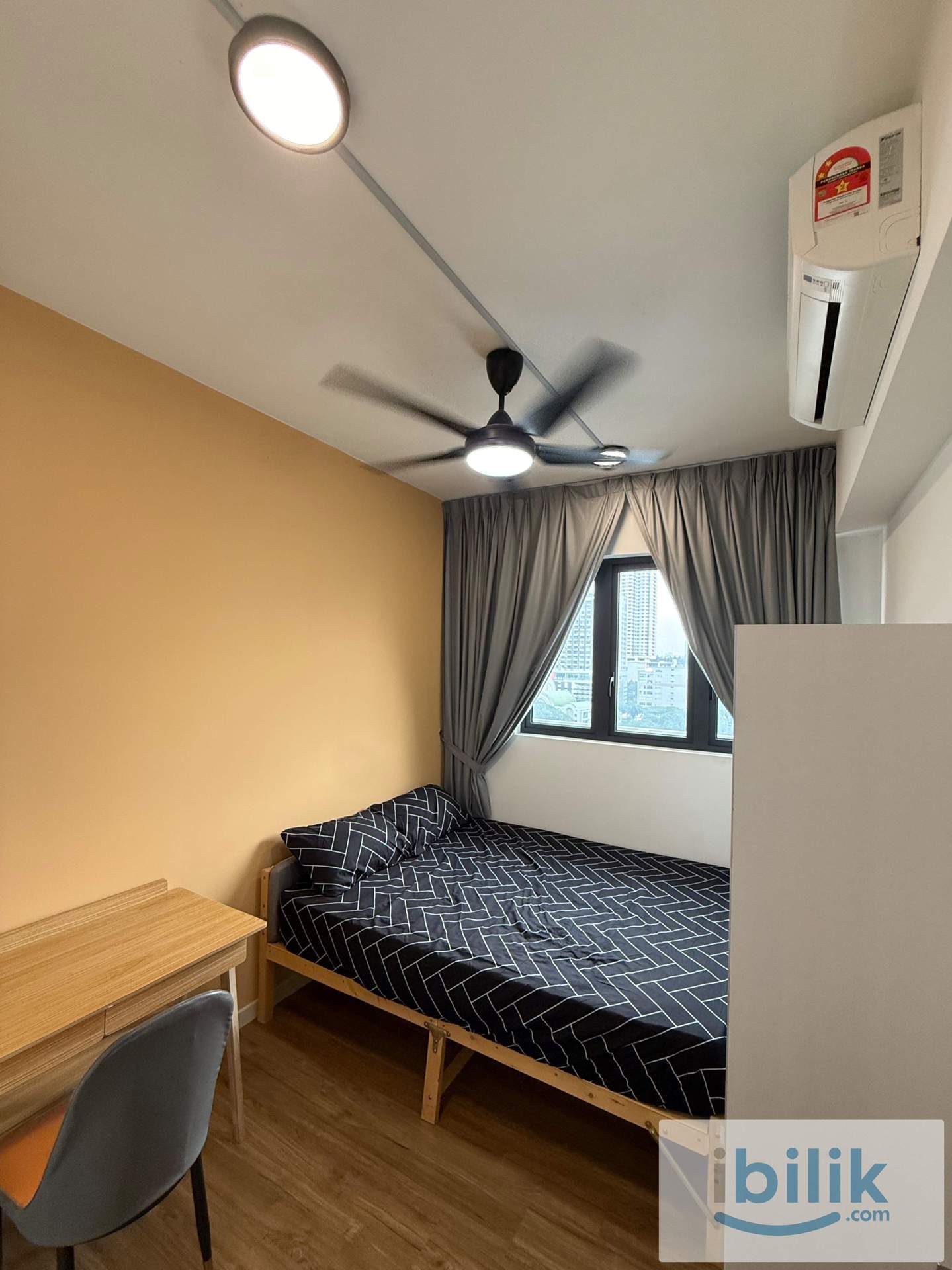 Middle Room  - Image 2