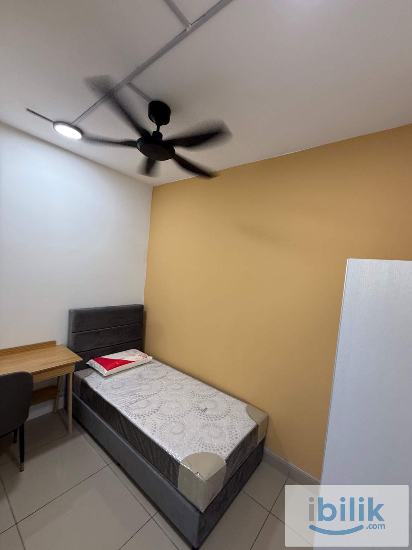 Middle Room  - Image 7