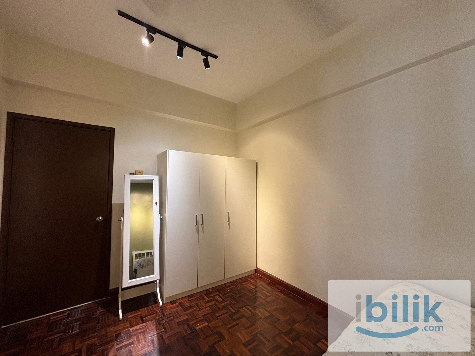 Cozy Single Rooms for Rent @ Tiara Faber, Taman Desa,near Midvalley  (Chinese Female Only) - Image 3