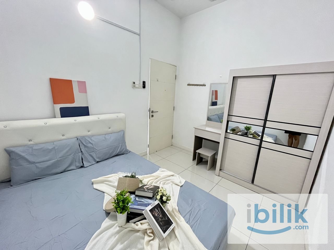 female unit (private room) for rent ! - Image 1