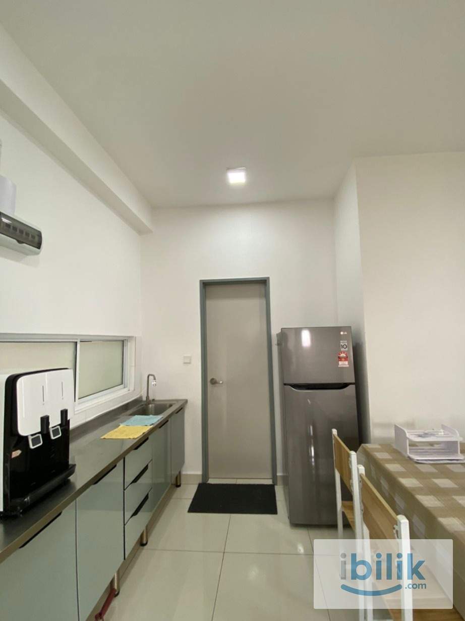 (Exclusive) Medium Room For Rent at Sri Petaling !  - Image 4