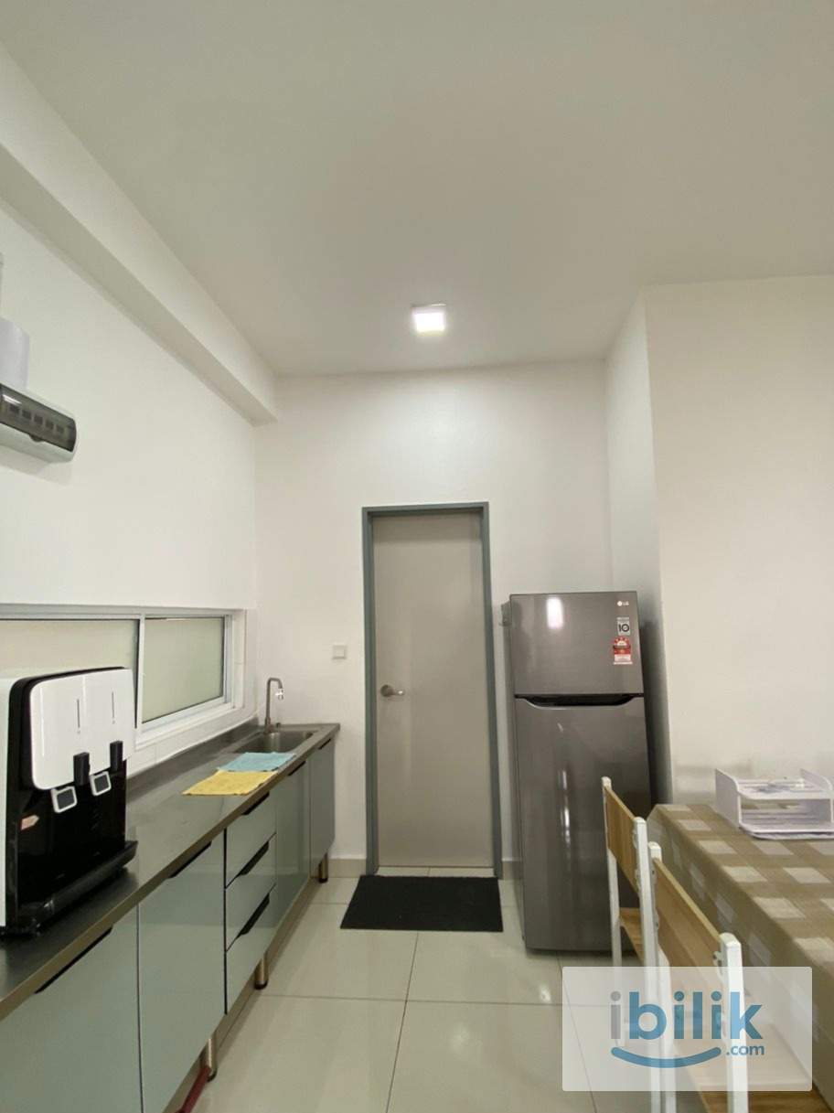 Medium room for rent at pinnacle sri petaling ! - Image 3