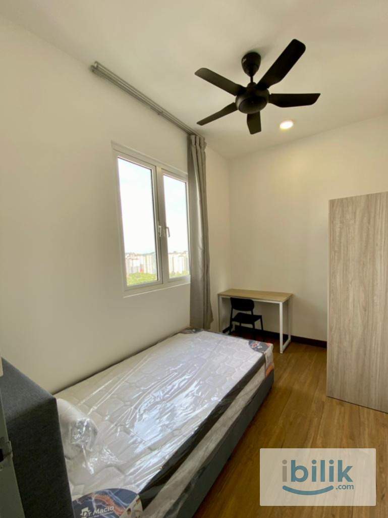 (Exclusive) Medium Room for rent at pinnacle sri petaling ! - Image 2