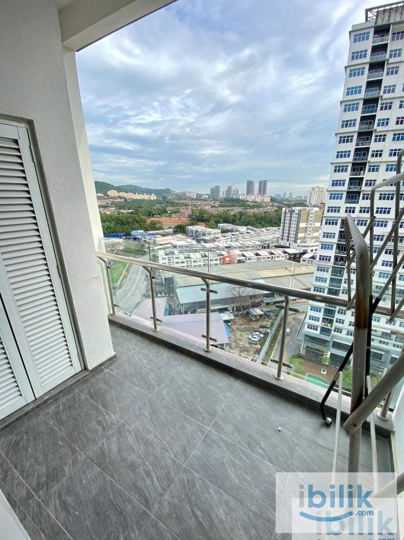(Female) Medium room for rent at skypod ! - Image 4