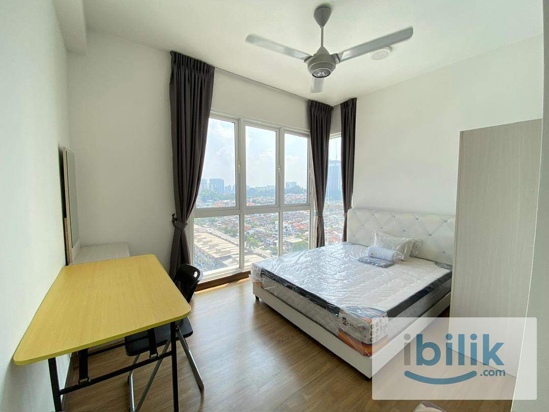 Exlusive Master room for rent at pinnacle sri petaling - Image 1