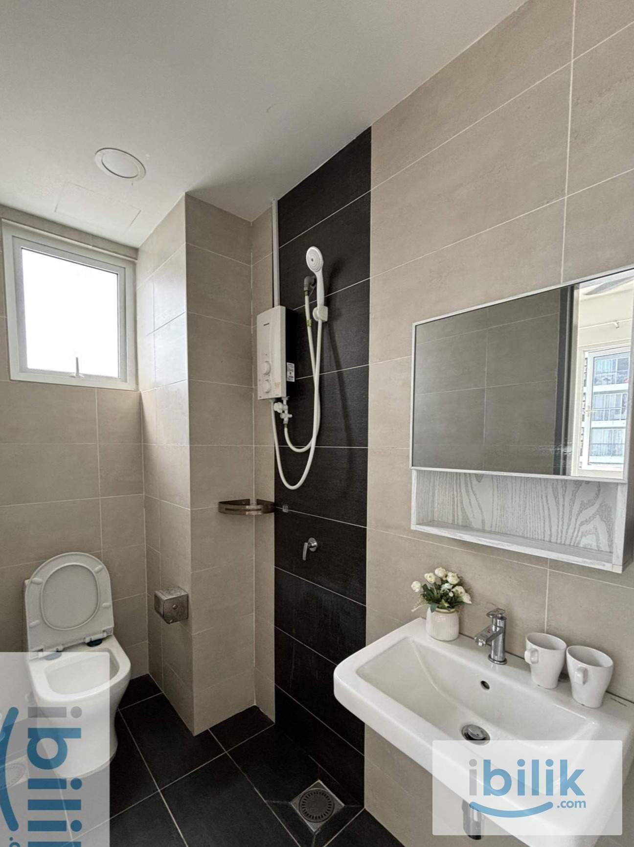 Female ! Master room for rent at pinnacle sri petaling !  - Image 2
