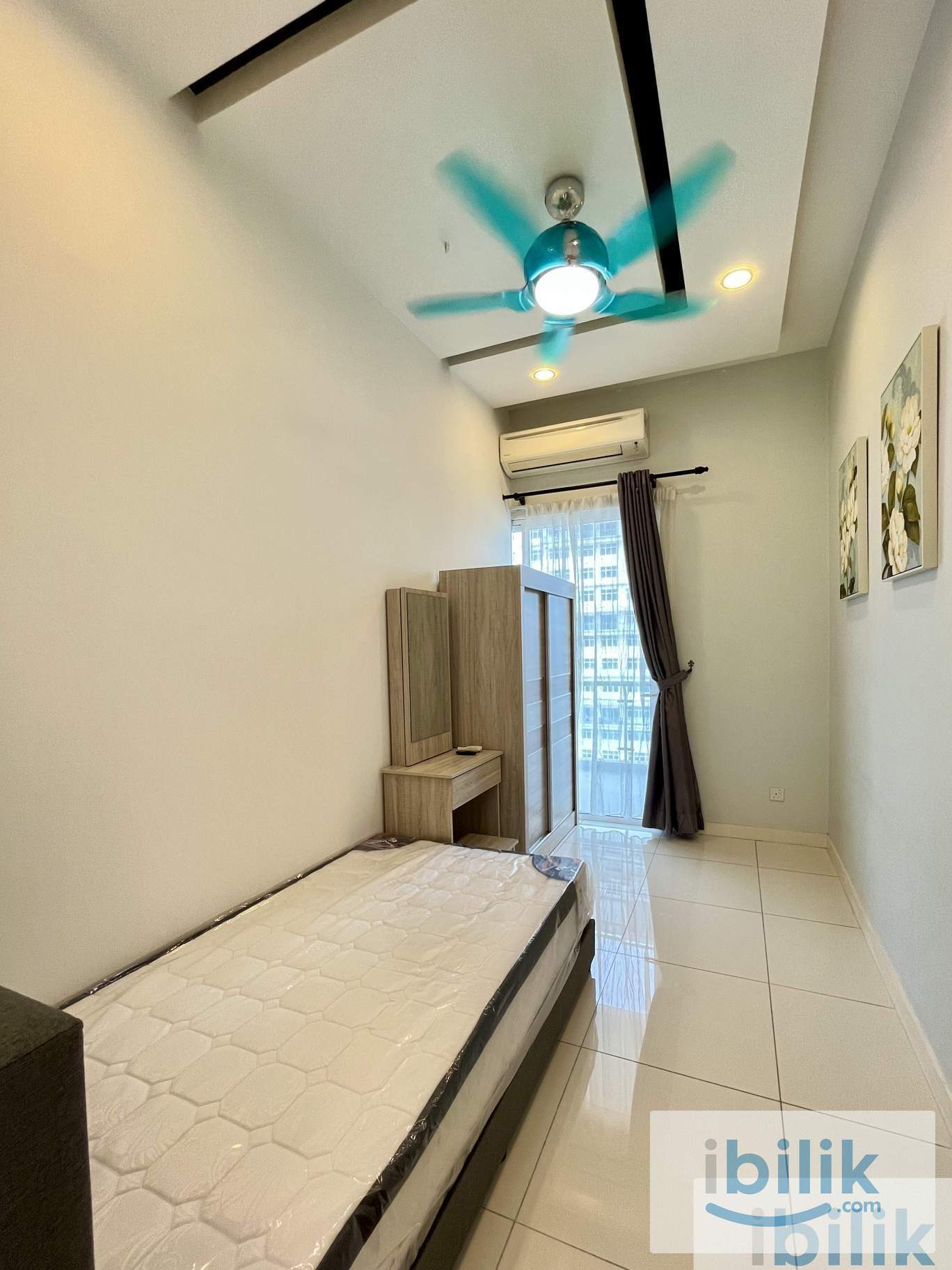 (Female) Single room for rent at skypod ! - Image 1
