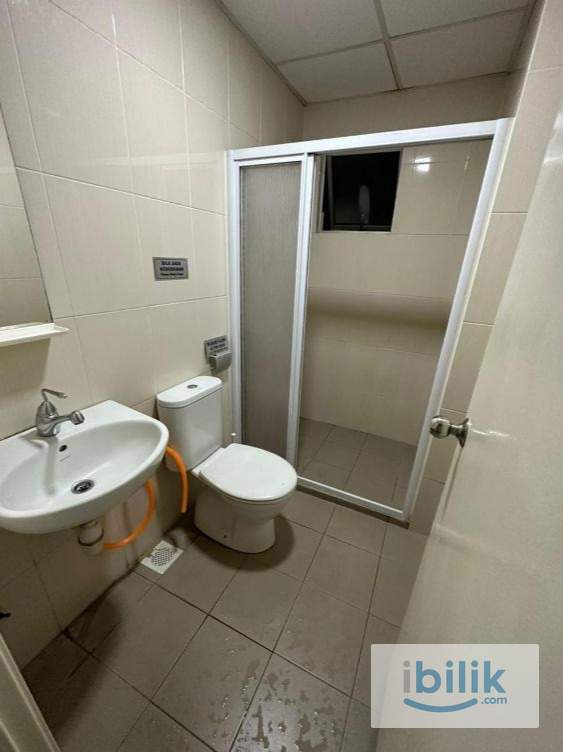Free WIFI Single Room at OUG Parklane - Image 2