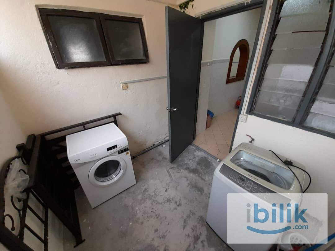 Free WIFI Master Room at Vista Komanwel - Image 4
