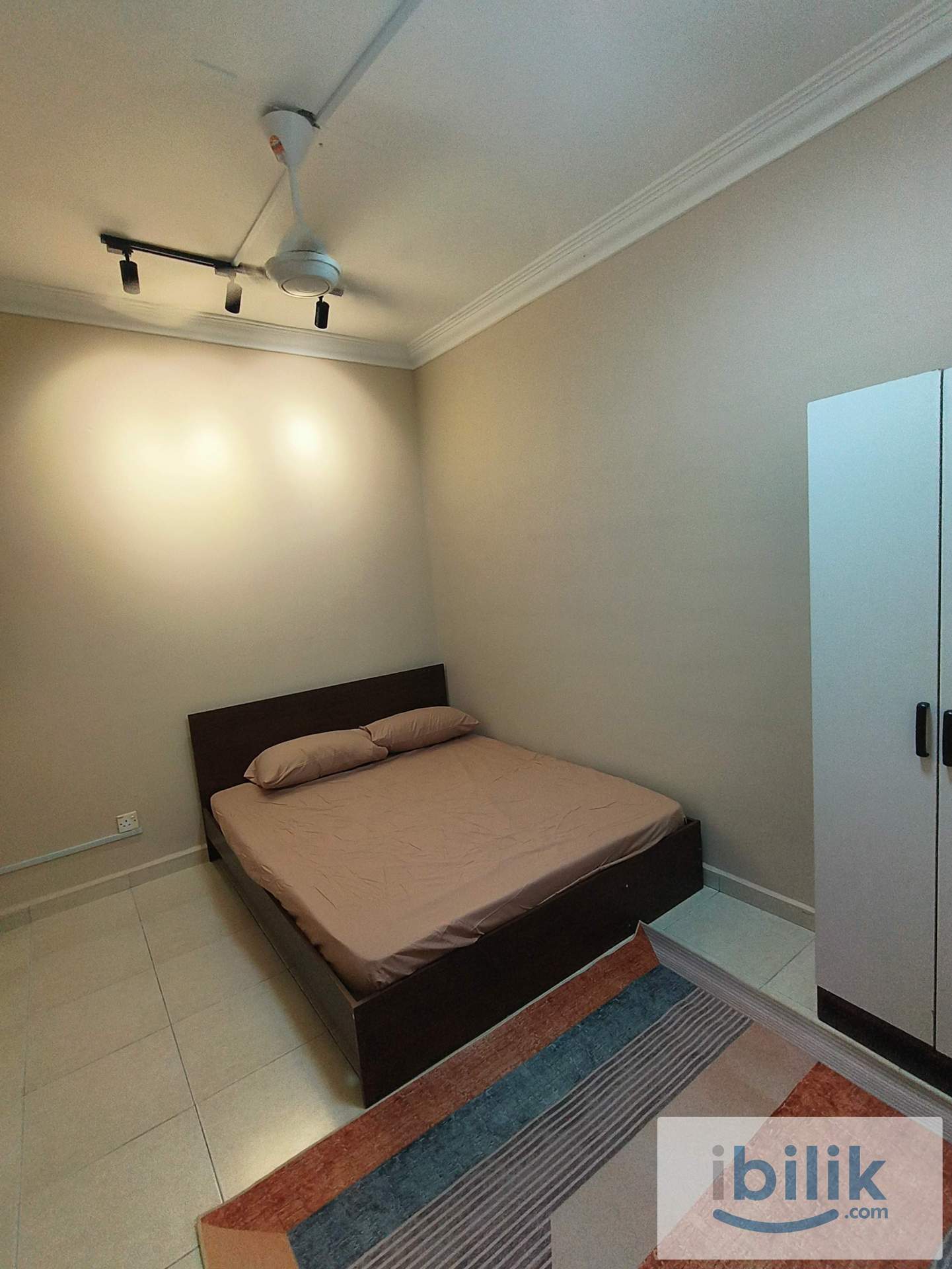 Fully Furnished Medium Room  - Image 1