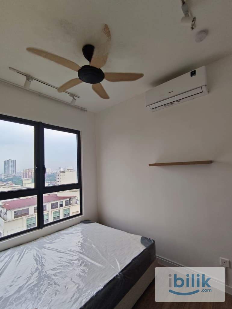 Master Room - Image 1