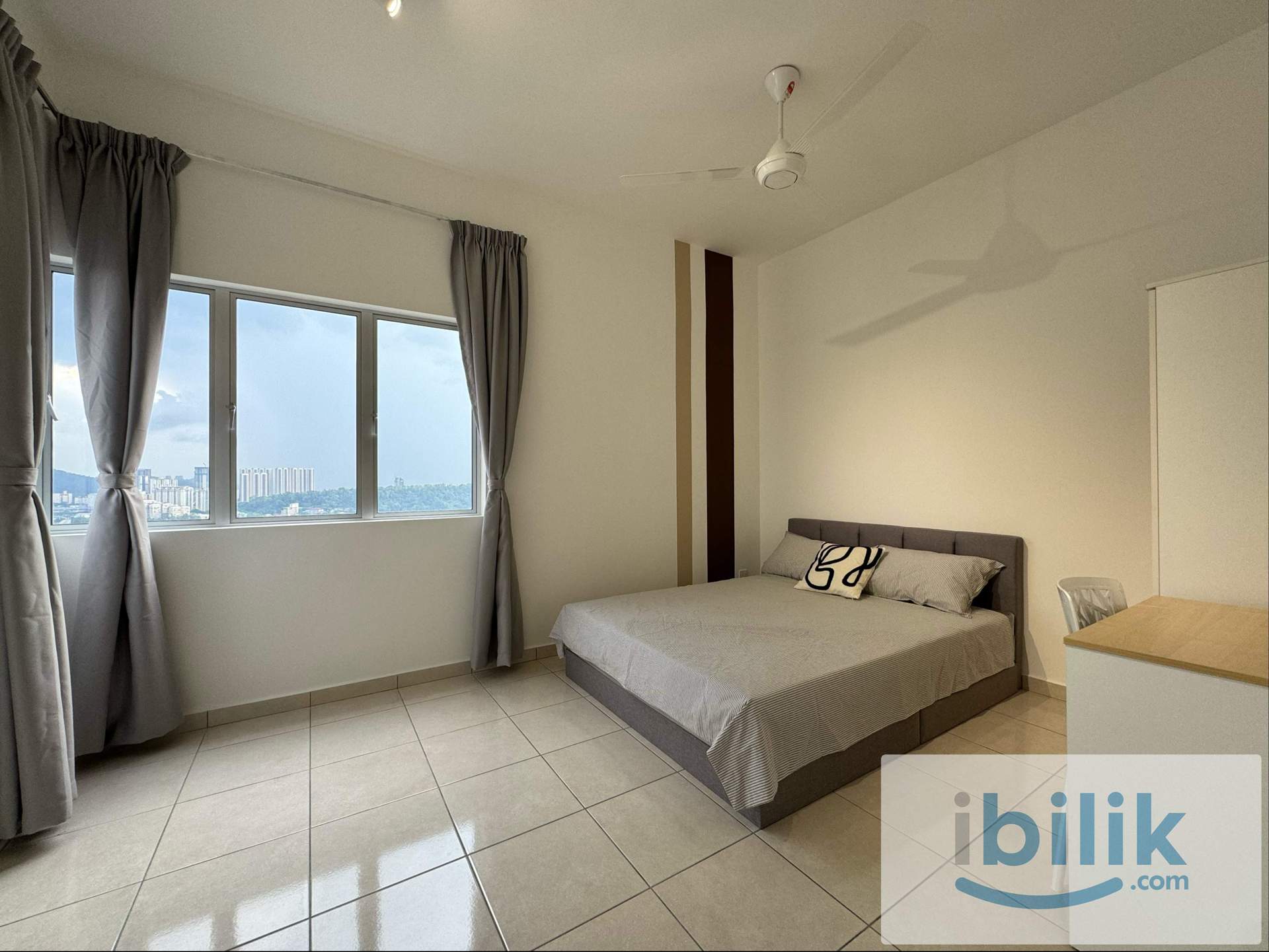 Residensi Amansuri City Sentral Master room near TRX, KLCC, Plaza Rakyat, Masjid Jamek - Image 1