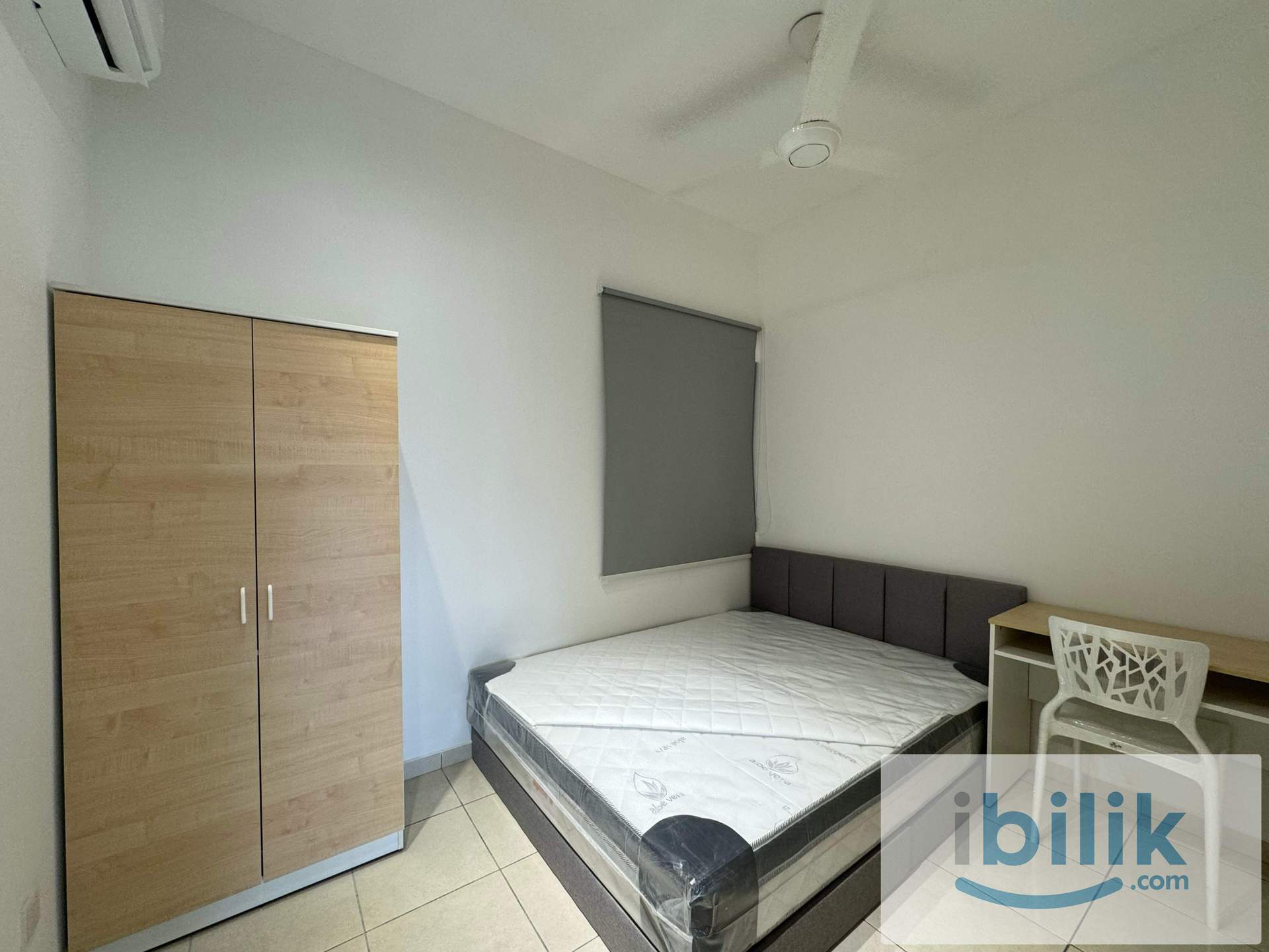 Residensi Amansuri City Sentral Middle room near TRX, KLCC, Plaza Rakyat, Masjid Jamek - Image 1