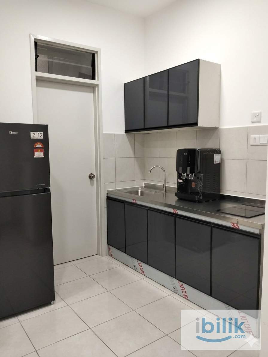 📣Residensi Amansuri Room for Rent 3️⃣mins🚶🏻 to 🚉 LRT Salak Selatan🚊7️⃣ mins🚶🏻‍♀️KTMB Salak Selatan - Image 7