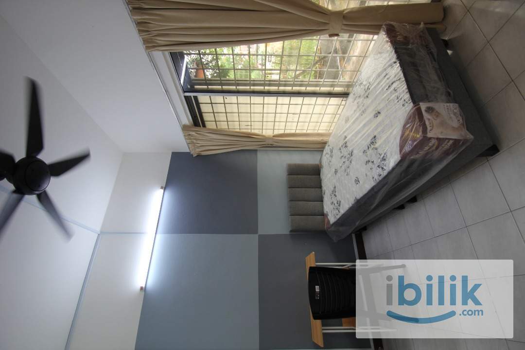 NEAR LRT PUCHONG PRIMA LANDED HOUSE ROOM WITH AC FOR RENT - Image 3