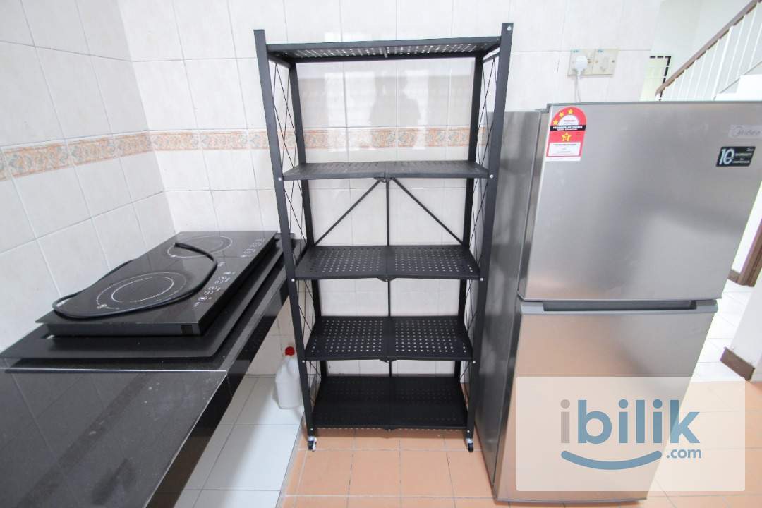 NEAR LRT PUCHONG PRIMA LANDED HOUSE ROOM WITH AC FOR RENT - Image 7