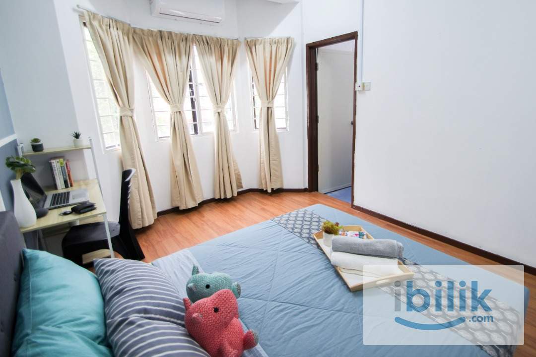 MASTER ROOM NEAR LRT PUCHONG PRIMA ! LANDED HOUSE  - Image 2