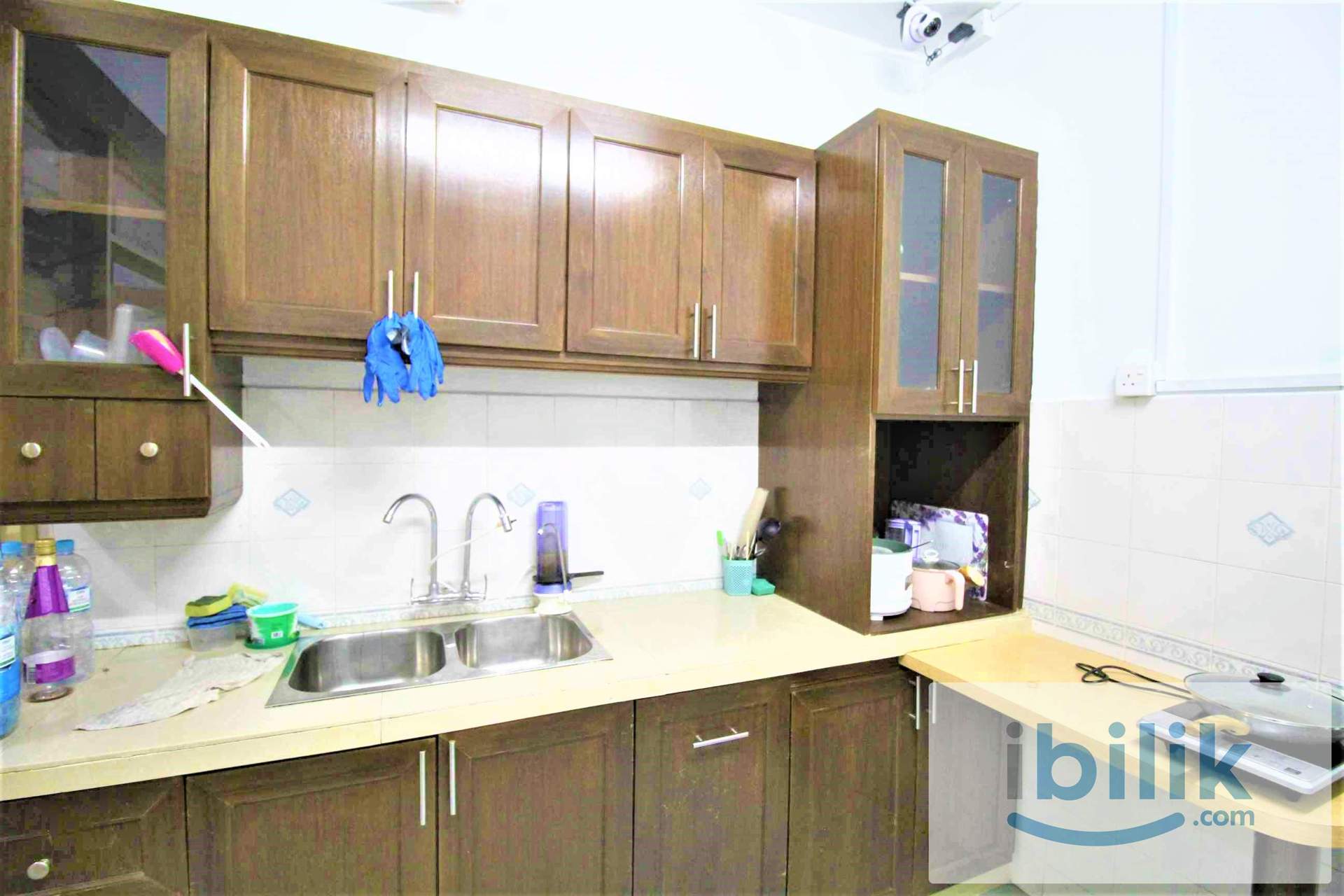 🚗Queen Size BIG Balcony AC room, Female only, 8mins to Publika, Low Deposit🚗 Duta Ria - Image 2