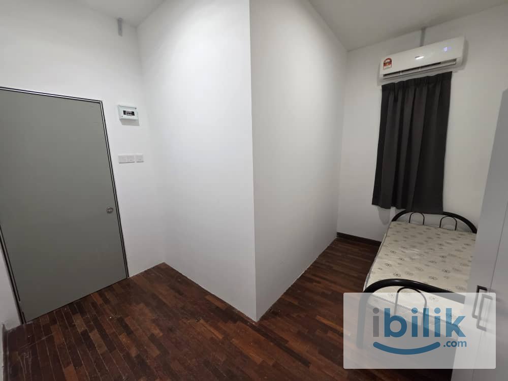 🚗 6 mins to LRT USJ 7-One month deposit 🌈 MASTER / MEDIUM / SINGLE Room Rent at USJ 11  - Image 3