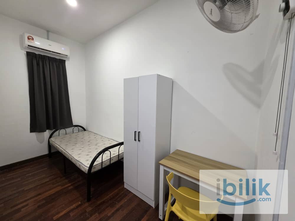 🚗 6 mins to LRT USJ 7-One month deposit 🌈 MASTER / MEDIUM / SINGLE Room Rent at USJ 11  - Image 1