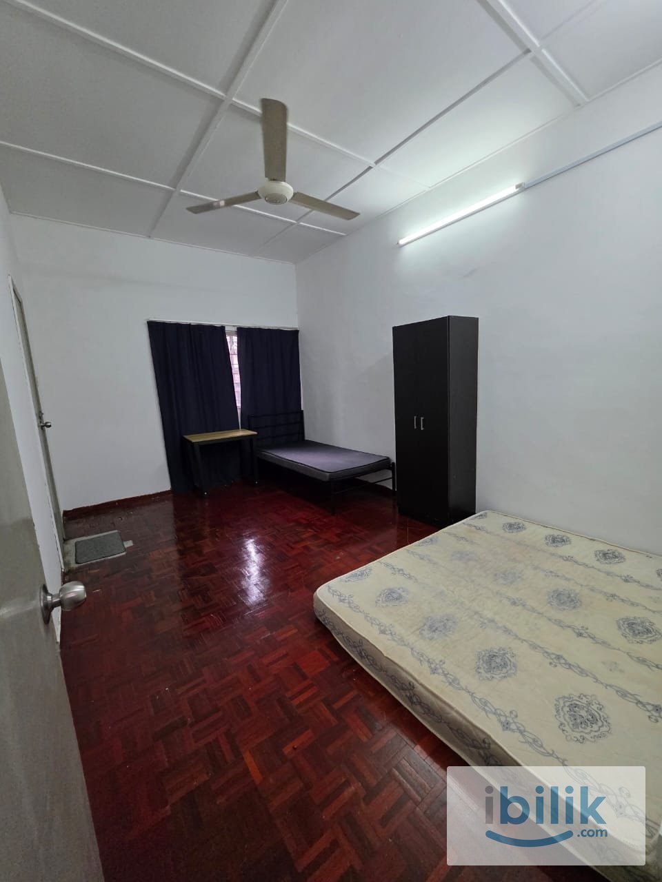 🚗 10 mins to Sunway Pyramid & Sunway Lagoon-One month deposit 🌈 MASTER / MEDIUM / SINGLE Room Rent at USJ 11  - Image 1