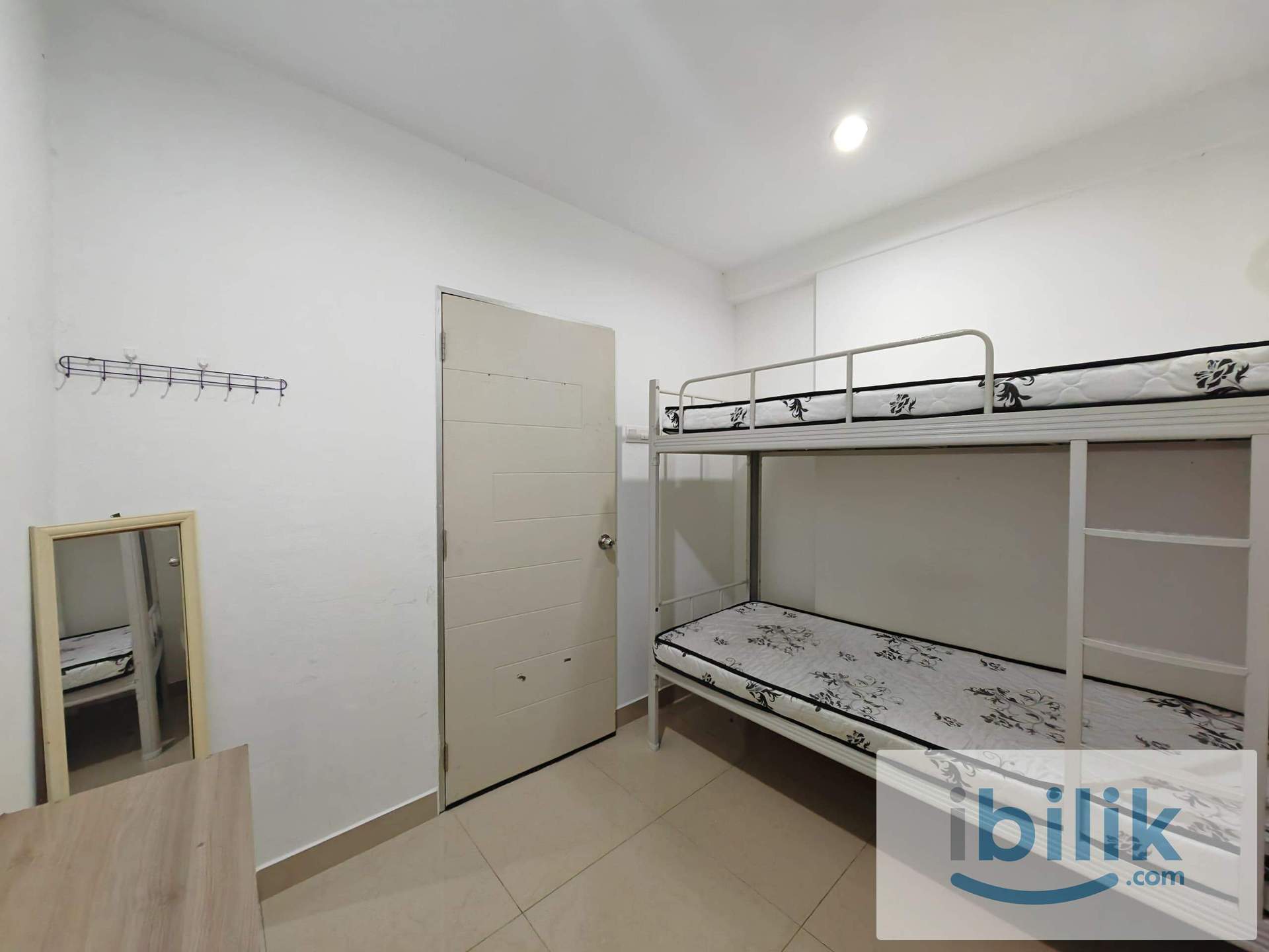(MALE only) Small Room at Menara U2, Shah Alam - Image 3