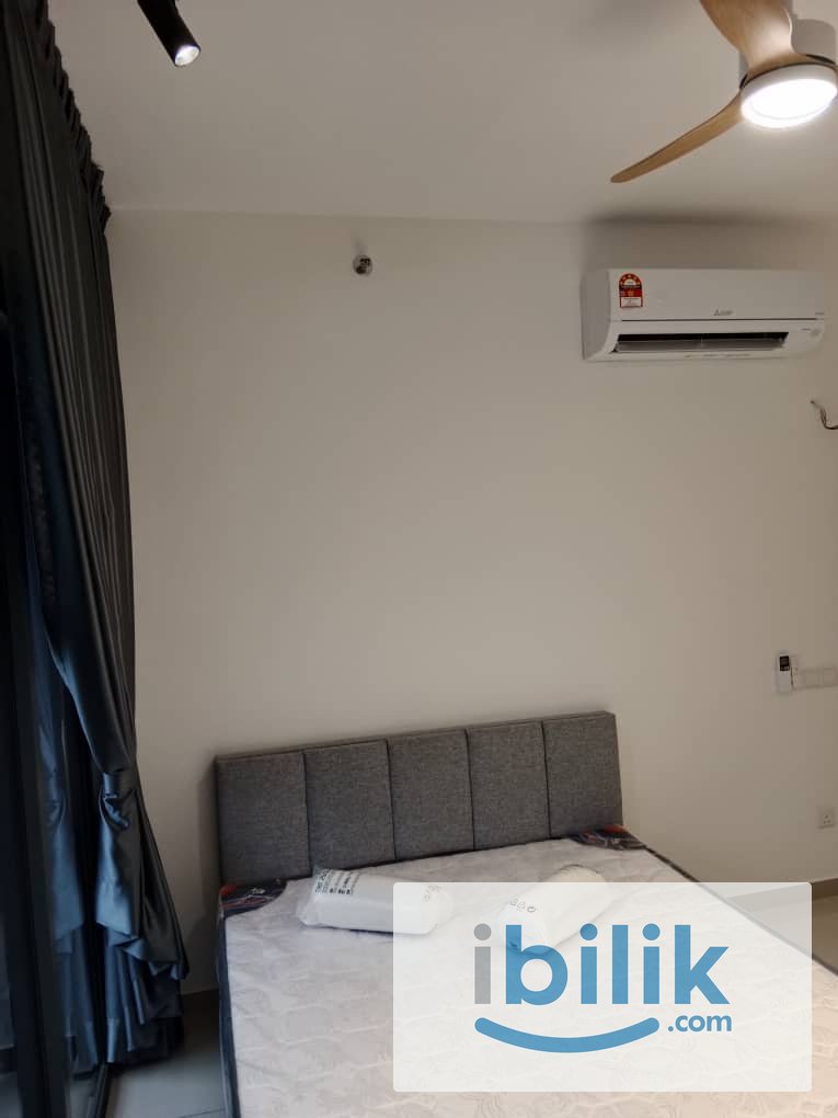 Middle Balcony Room - Image 3