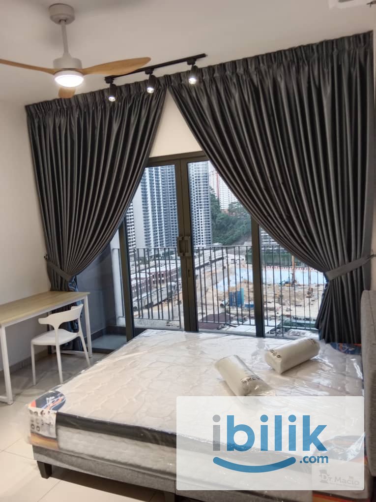 Middle Balcony Room - Image 4