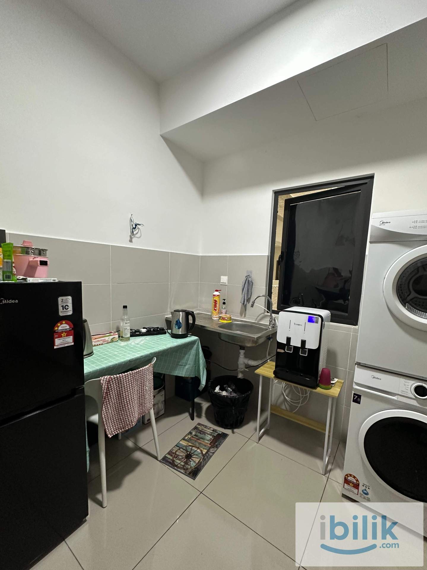 Middle Room For Rent @ M Oscar - Image 2