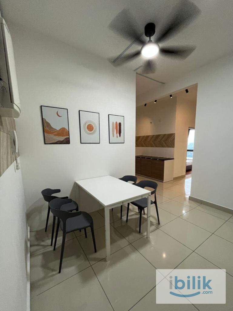 Pacific Star middle room for rent - Image 3