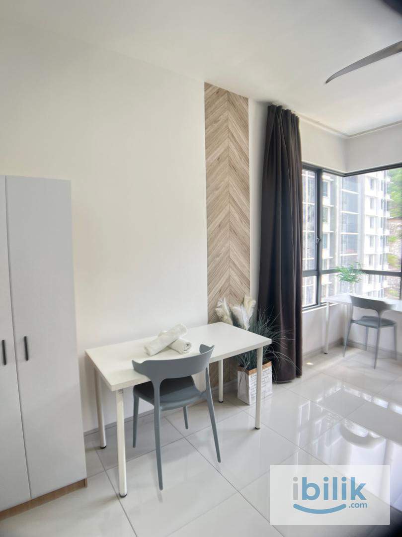 Riana South master room for rent - Image 2